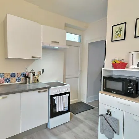 La Maison Du Bonheur - Maison De Au Calme Et Proche Du Centre Et Commerces - Mon Groom Apartment *