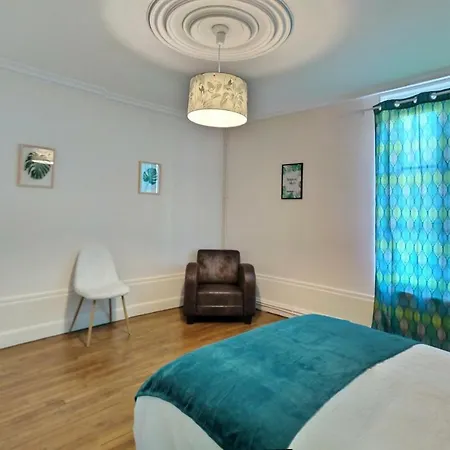 La Maison Du Bonheur - Maison De Au Calme Et Proche Du Centre Et Commerces - Mon Groom Apartment Troyes